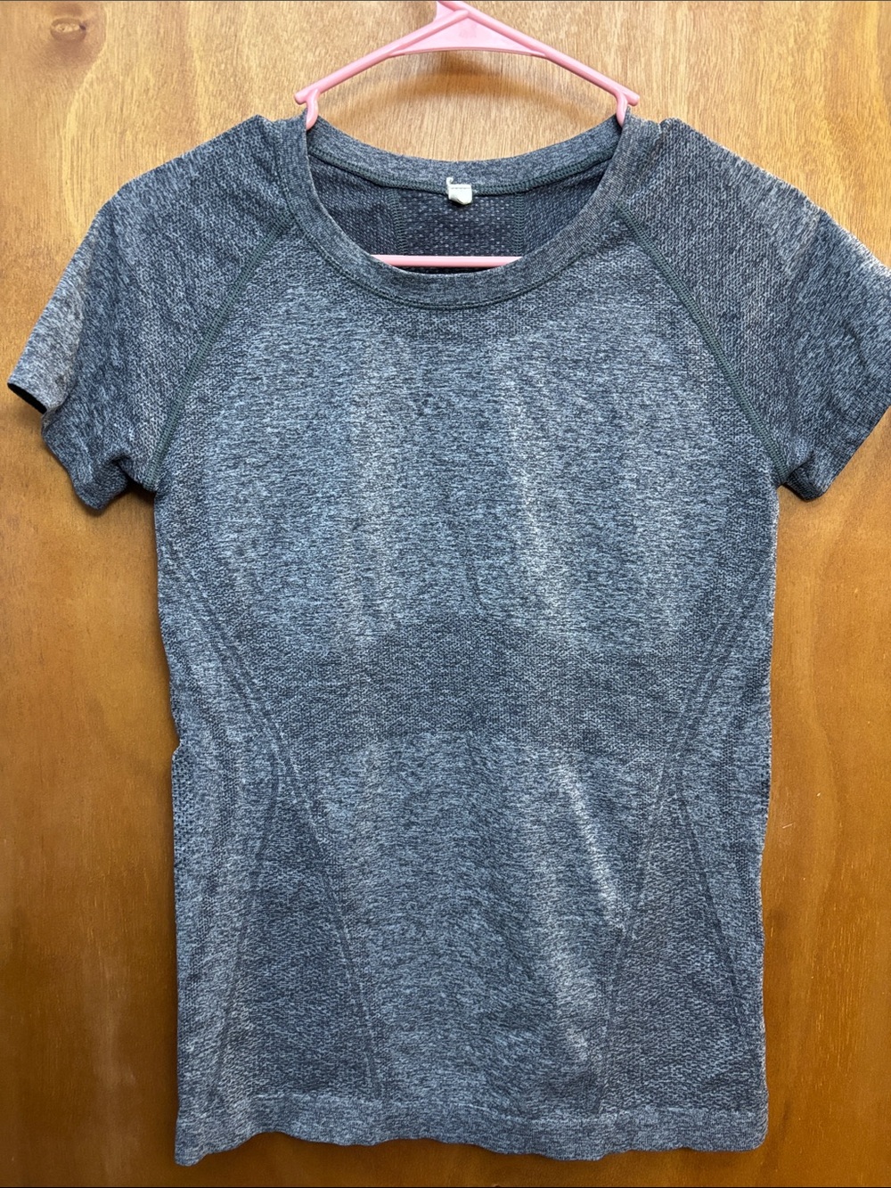 Athleta Momentum Charcoal Heather Short Sleeve Seamless Active Top